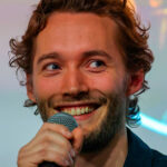 Convention s&eacute;ries / cin&eacute;ma sur Toby Regbo