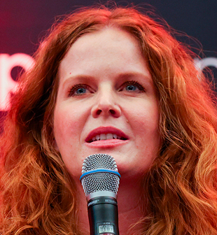 TV / Movie convention with Rebecca Mader
