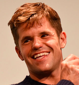 TV / Movie convention with Charlie Carver