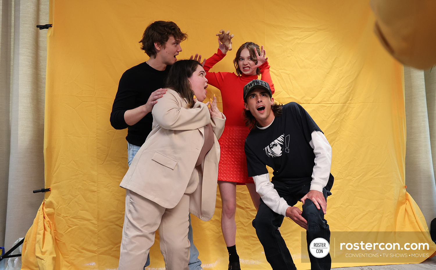 Photoshoot - Hunter Doohan, Emma Myers & Georgie Farmer - Wednesday - Dream It Fest Paris
