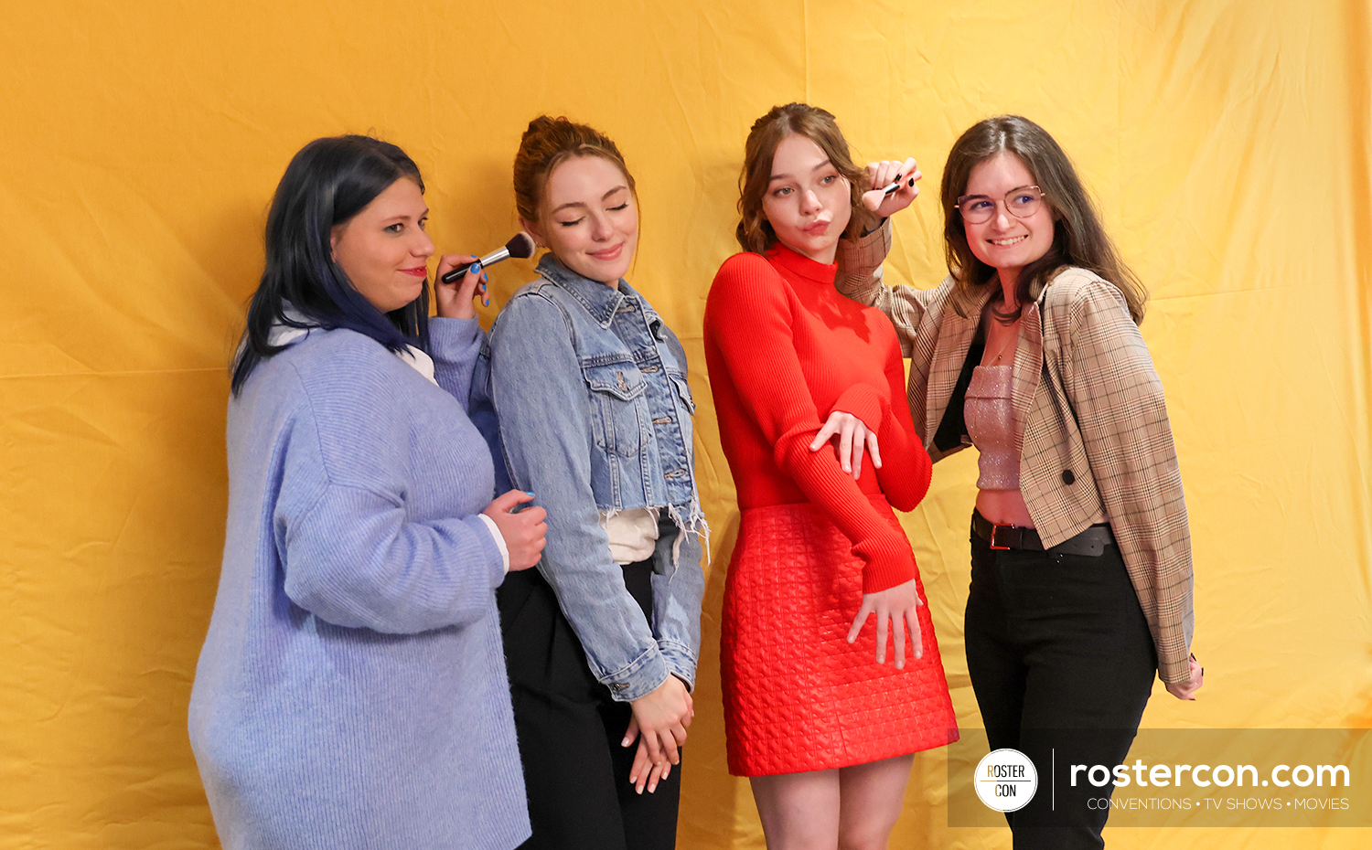 Photoshoot - Emma Myers & Danielle Rose Russell - Wednesday, Legacies, The Originals - Dream It Fest Paris