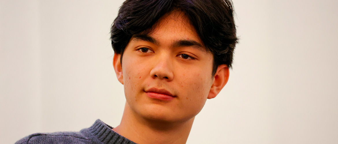 Heartstopper : William Gao rejoint Yasmin Finney à la convention Stories of Love and Bravery