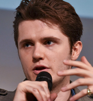 Convention séries / cinéma avec Eugene Simon