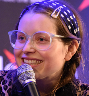 TV / Movie convention with Jessie Cave