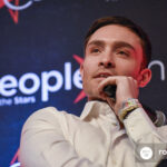 Ed Westwick &ndash; XOXO Fan Meet &ndash; Gossip Girl, White Gold