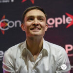 Ed Westwick &ndash; XOXO Fan Meet &ndash; Gossip Girl, White Gold
