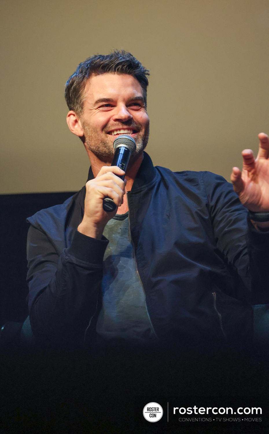 Daniel Gillies - Roster Con