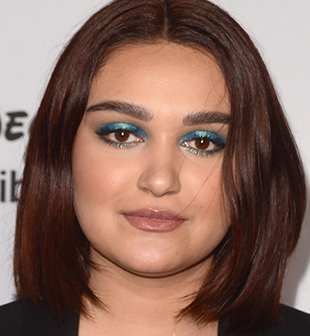 Ariela Barer