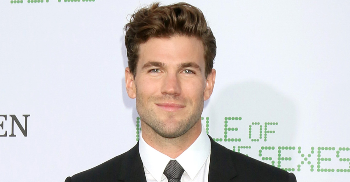 NCIS: Austin Stowell to play young Gibbs in NCIS: Origins