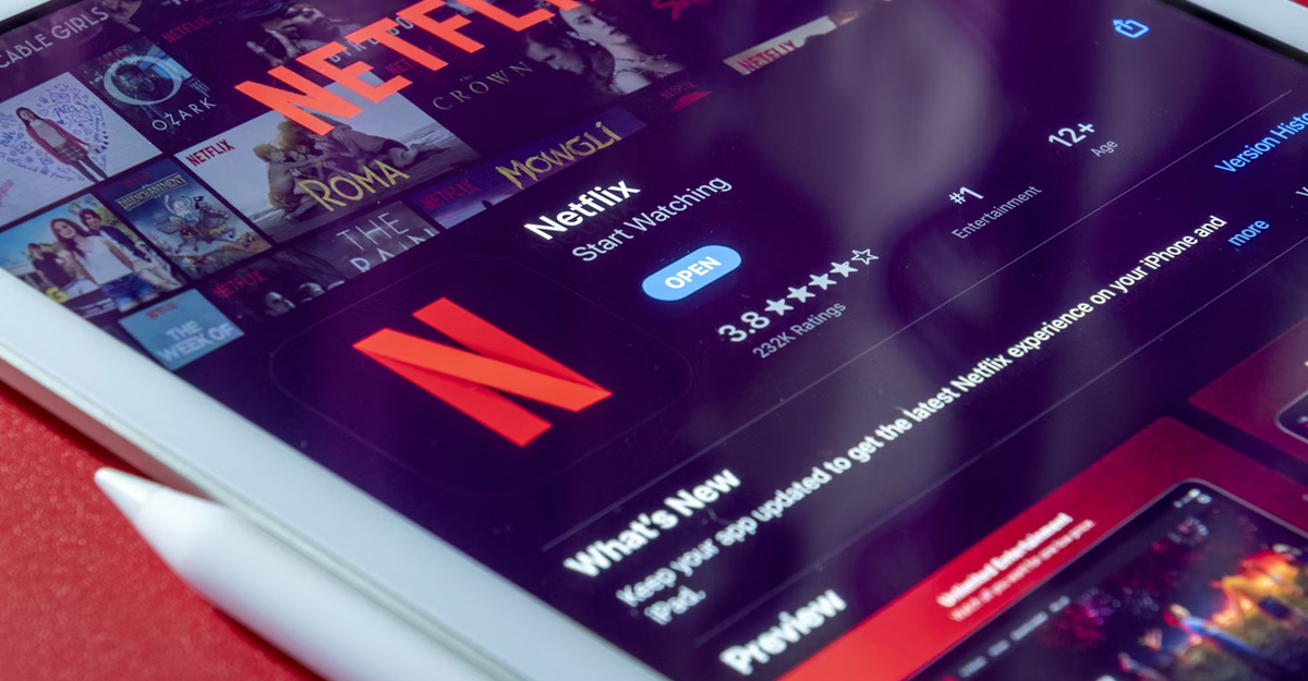Redefining Entertainment: Streaming Services and the Demise of Traditional TV