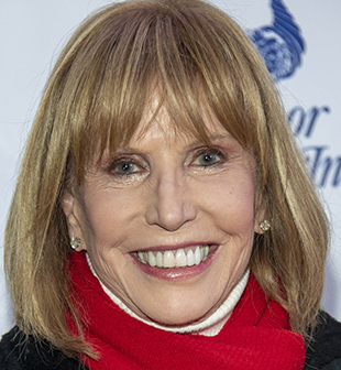 Leslie Charleson