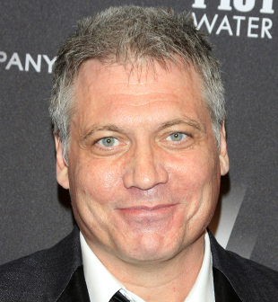 Holt McCallany