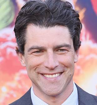 Max Greenfield