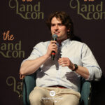 Charles Vandervaart – The Land Con 7 – Outlander, October Faction