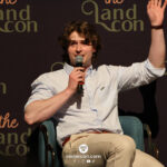 Charles Vandervaart – The Land Con 7 – Outlander, Holly Hobbie