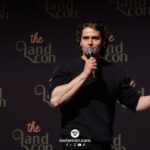 Charles Vandervaart – The Land Con 7 – Outlander, Holly Hobbie