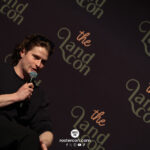 Charles Vandervaart – The Land Con 7 – Outlander, Lost in Space