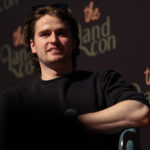 Charles Vandervaart – The Land Con 7 – Outlander, PAW Patrol