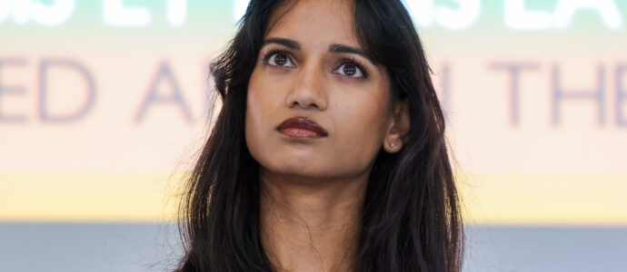 Amita Suman - Shadow and Bone, The Outpost - A Storm of Crows and Shadows 4