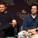 Jeremy Irvine & Jamie Roy &ndash; The Land Con 8 &ndash; Outlander: Blood of My Blood