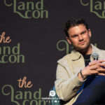 Jeremy Irvine &ndash; The Land Con 8 &ndash; Outlander: Blood of My Blood