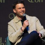 Jeremy Irvine &ndash; The Land Con 8 &ndash; Outlander: Blood of My Blood