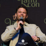 Jeremy Irvine &ndash; The Land Con 8 &ndash; Outlander: Blood of My Blood