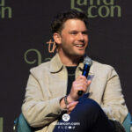 Jeremy Irvine &ndash; The Land Con 8 &ndash; Outlander: Blood of My Blood