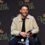 Jeremy Irvine &ndash; The Land Con 8 &ndash; Outlander: Blood of My Blood