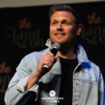 Sam Heughan &ndash; The Land Con 8 &ndash; Outlander, The Couple Next Door