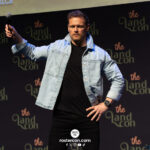 Sam Heughan &ndash; The Land Con 8 &ndash; Outlander, Bloodshot