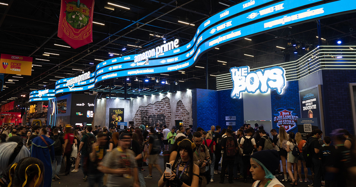 Small local cons vs. mega comic-con events: what fans actually get ...