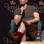 Steven Cree – The Land Con 8 – Outlander, A Discovery of Witches