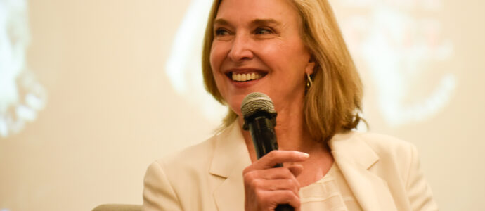 Brenda Strong - The Desperate Con - Desperate Housewives