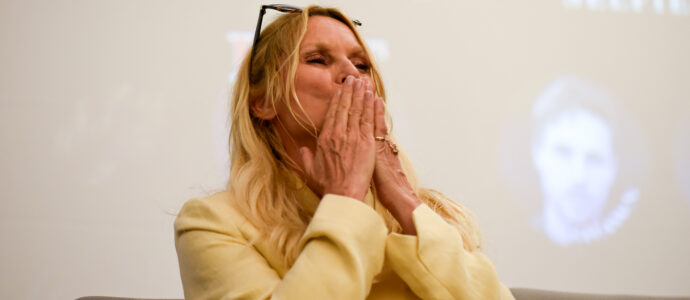 Nicollette Sheridan - The Desperate Con - Desperate Housewives
