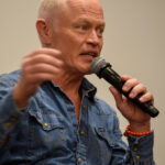 Neal McDonough – The Desperate Con – Desperate Housewives