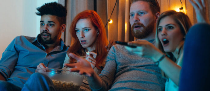 What Makes an On-Screen Lie Convincing?