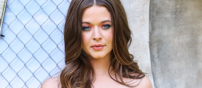 Pretty Little Liars: Sasha Pieterse in France for a convention